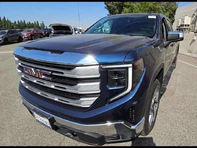 Used 2022 Blue GMC SLE image 3