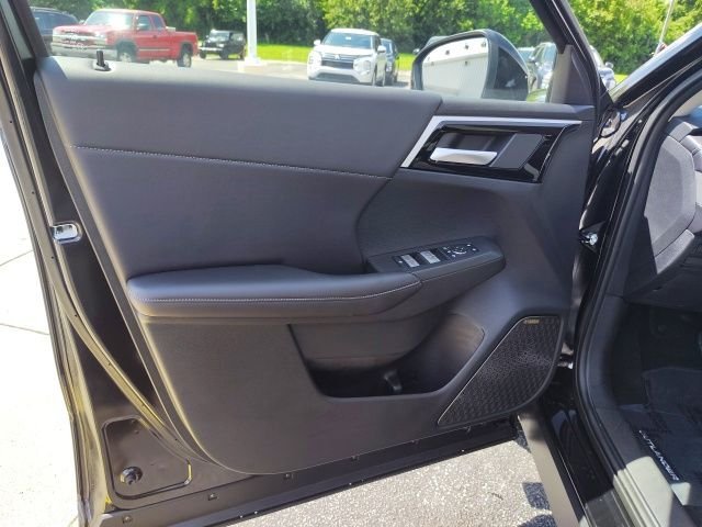 New 2026 Black Mitsubishi SE image 39