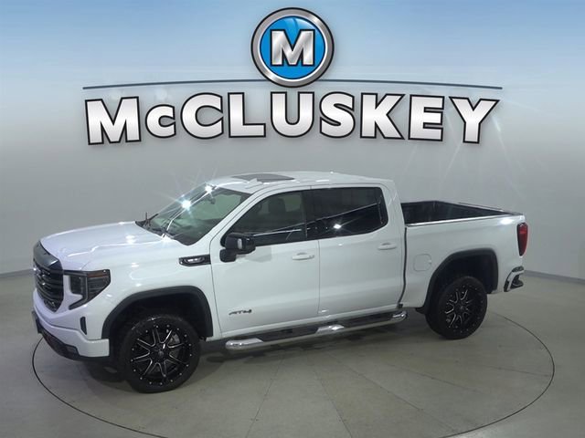 2022 GMC Sierra AT4 4WD Crew Cab Short Box's photo