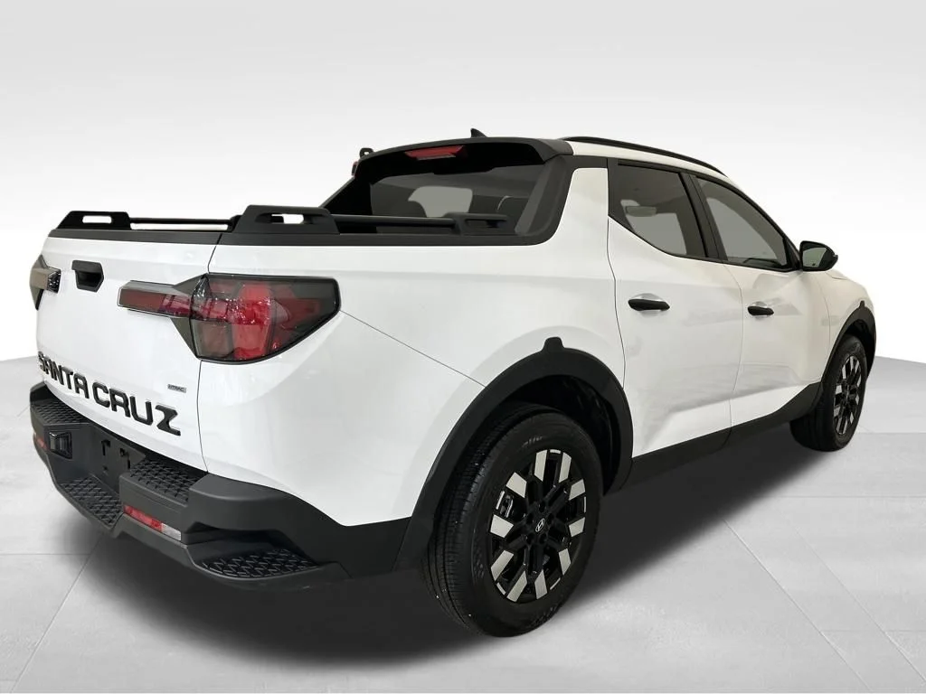 Used 2026 White Hyundai SEL image 7