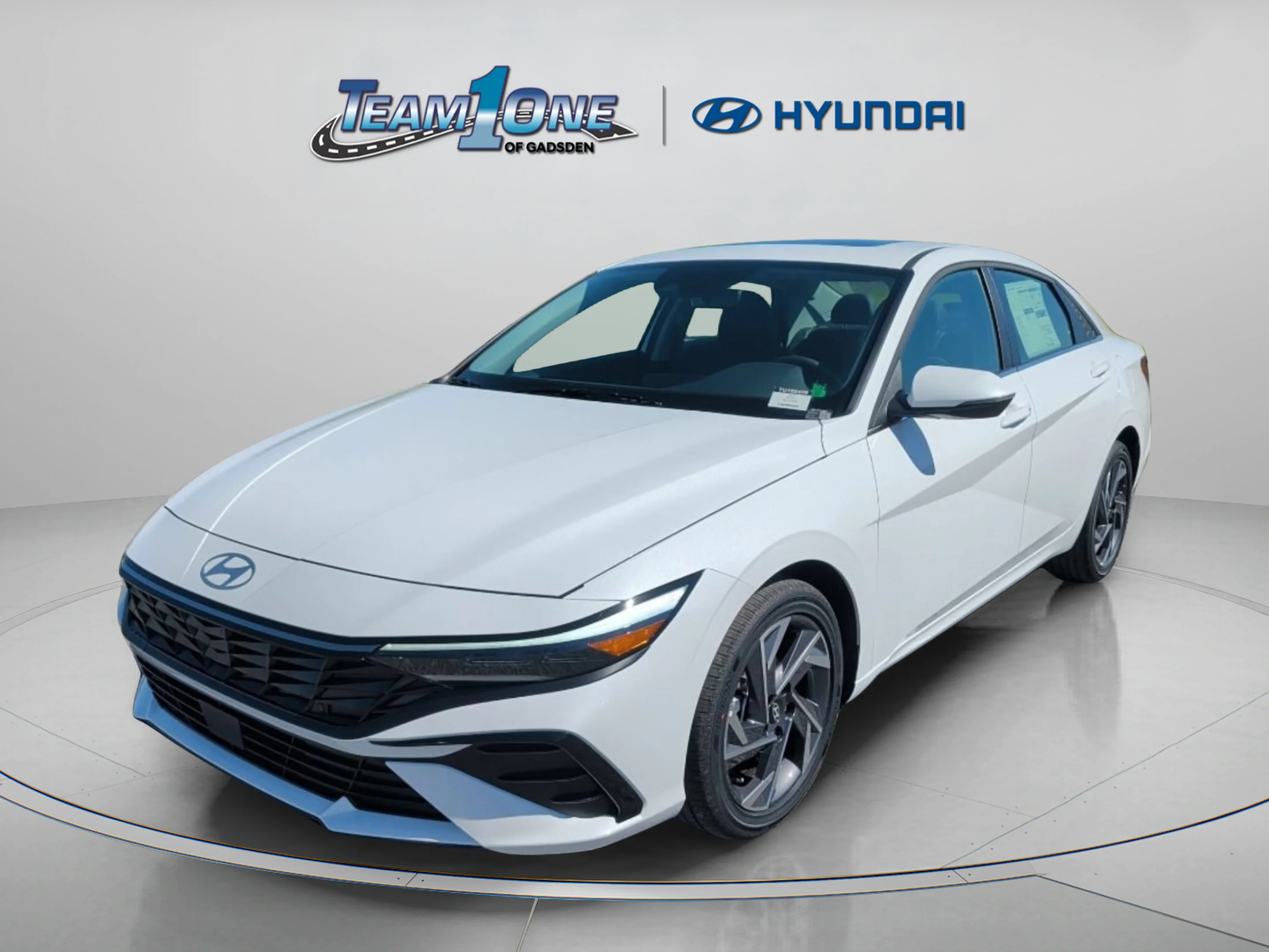 Used 2026 Serenity White Hyundai Limited image 4
