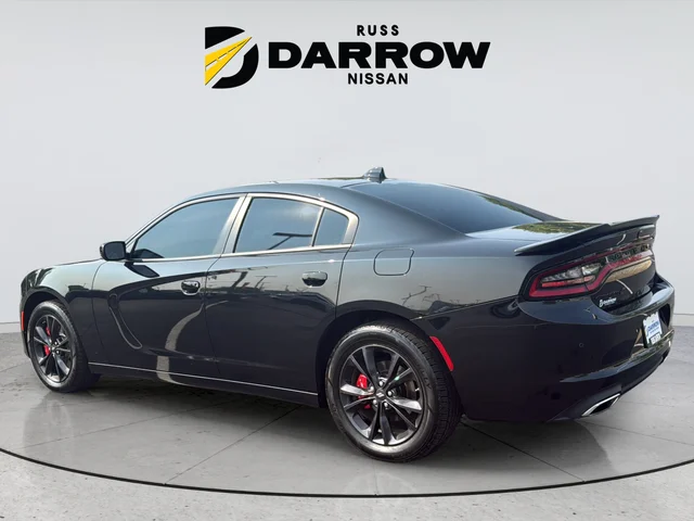 Used 2023 Black Dodge SXT image 3