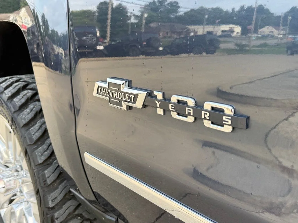 Used 2018 Blue Chevrolet LTZ image 12