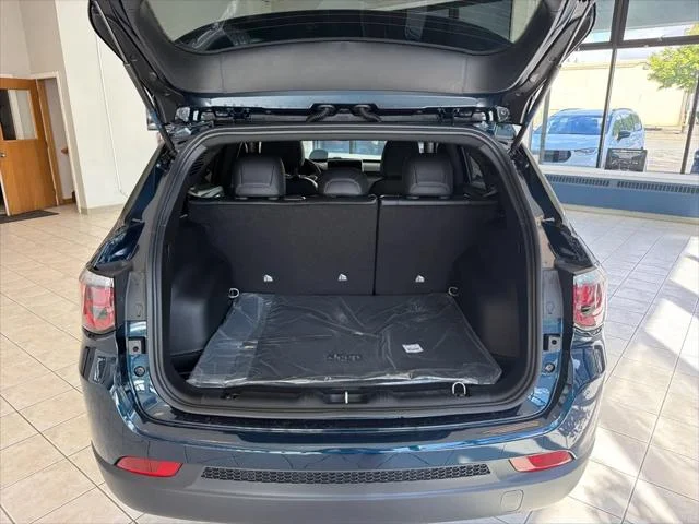 2026 Jeep Compass Latitude Altitude - Photo 12