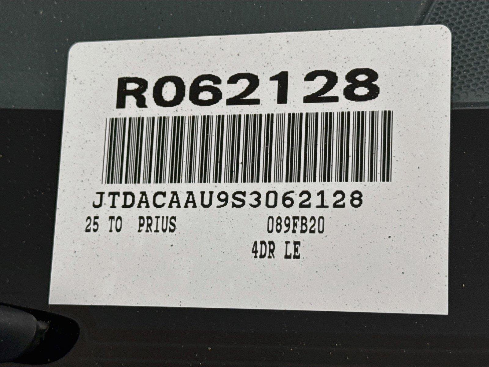 Used 2025 Wind Chill Pearl Toyota LE image 40