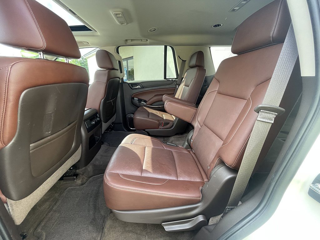 Used 2015 WHITE DIAMOND TRICOAT Chevrolet LTZ image 24