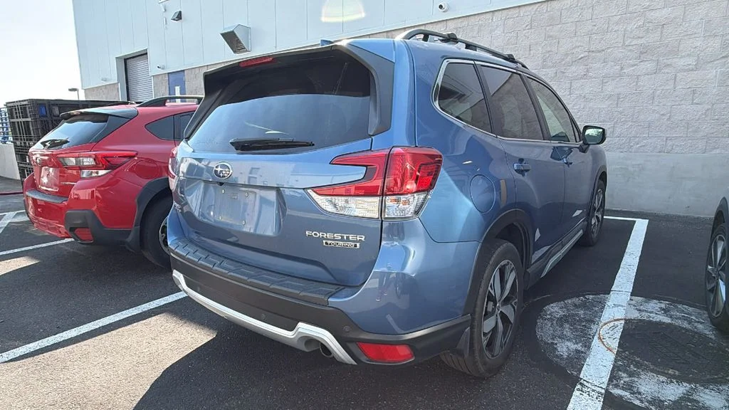 Used 2020 Horizon Blue Subaru Touring image 2