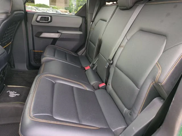 Used 2022 Green Ford Badlands image 29