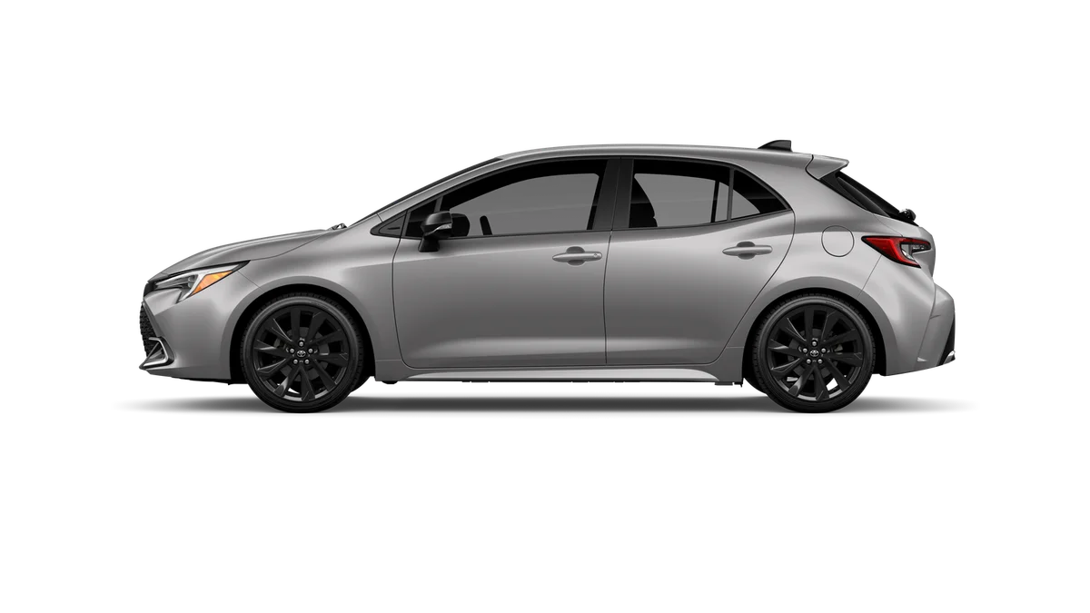 New 2027 Classic Silver Metallic Toyota XSE image 4