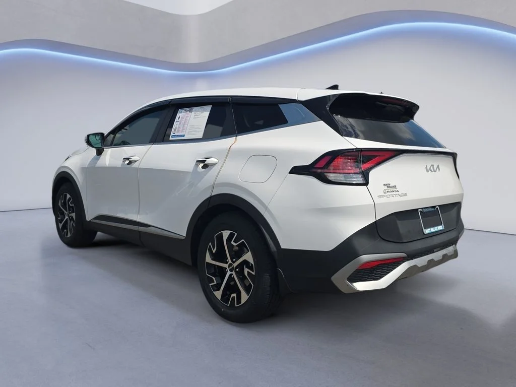 Used 2023 Glacial White Pearl Kia EX image 3
