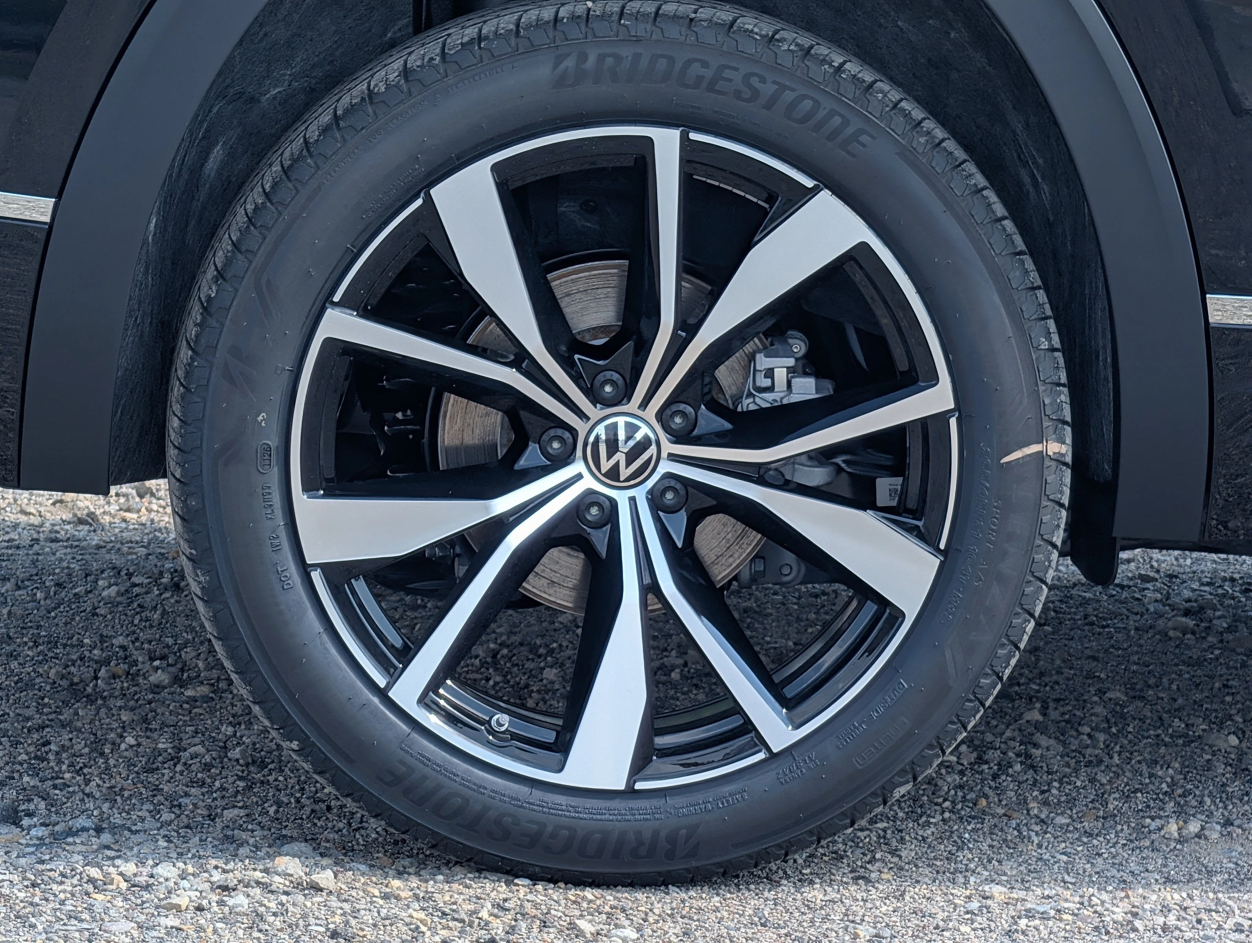New 2026 Deep Black Pearl Volkswagen 2.0T SEL Premium R-Line image 5
