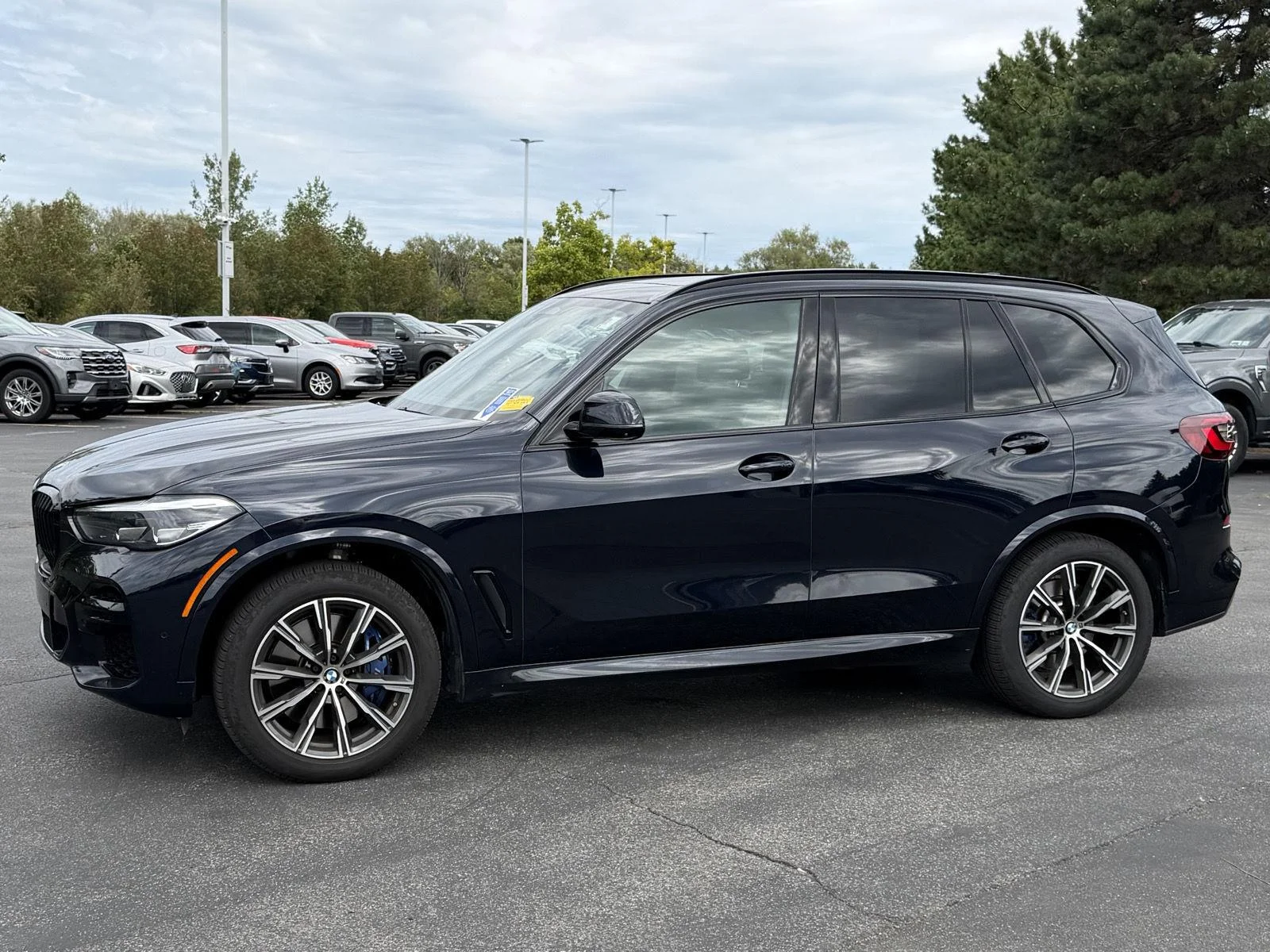 Used 2022 Carbon Black Metallic BMW M50i image 4