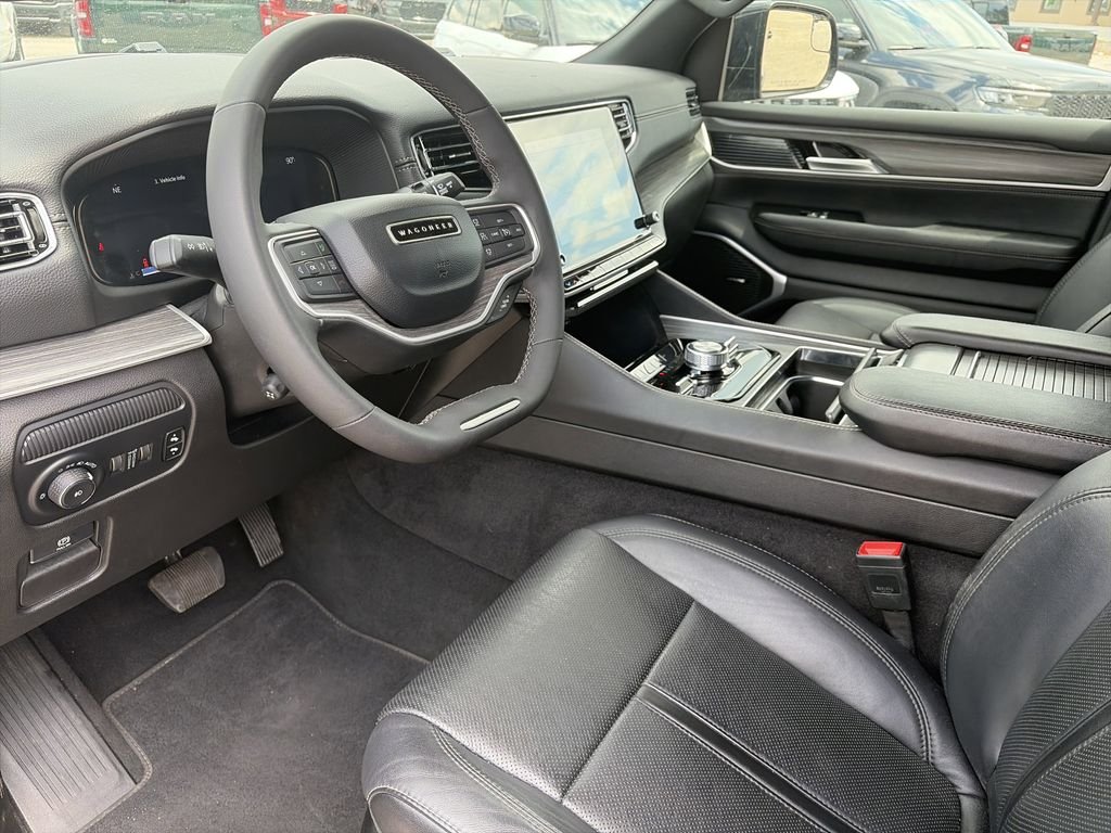 2024 Jeep Wagoneer Series III - Photo 10