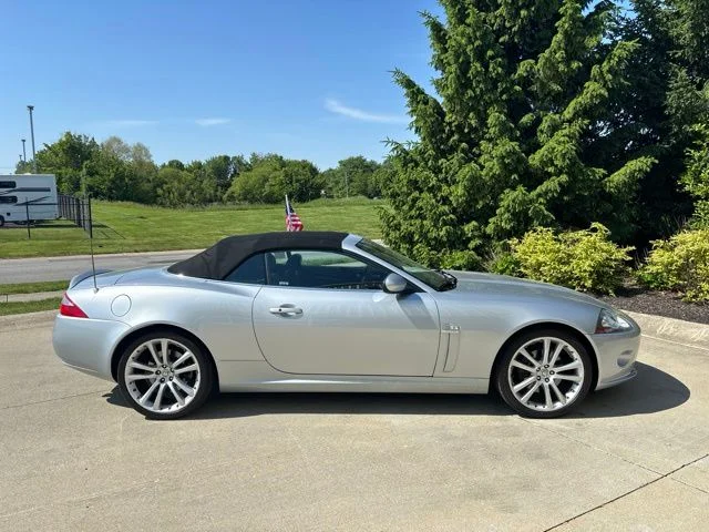 Used 2007 Silver Jaguar Base image 6