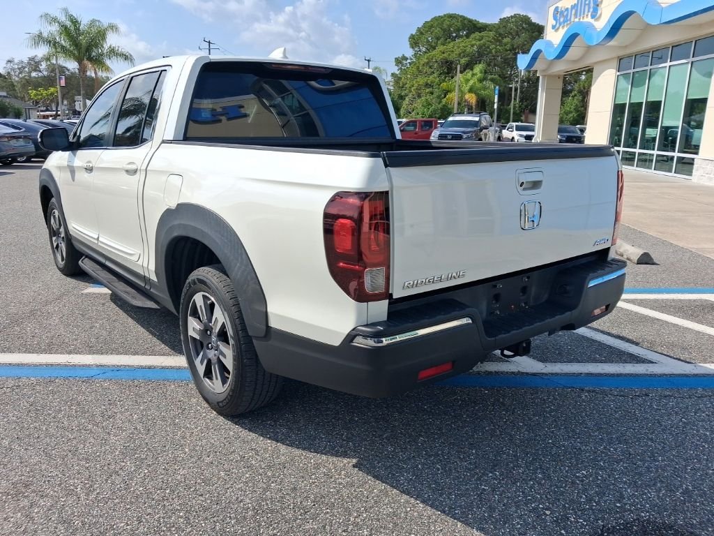 Used 2017 White Honda RTL-T image 7