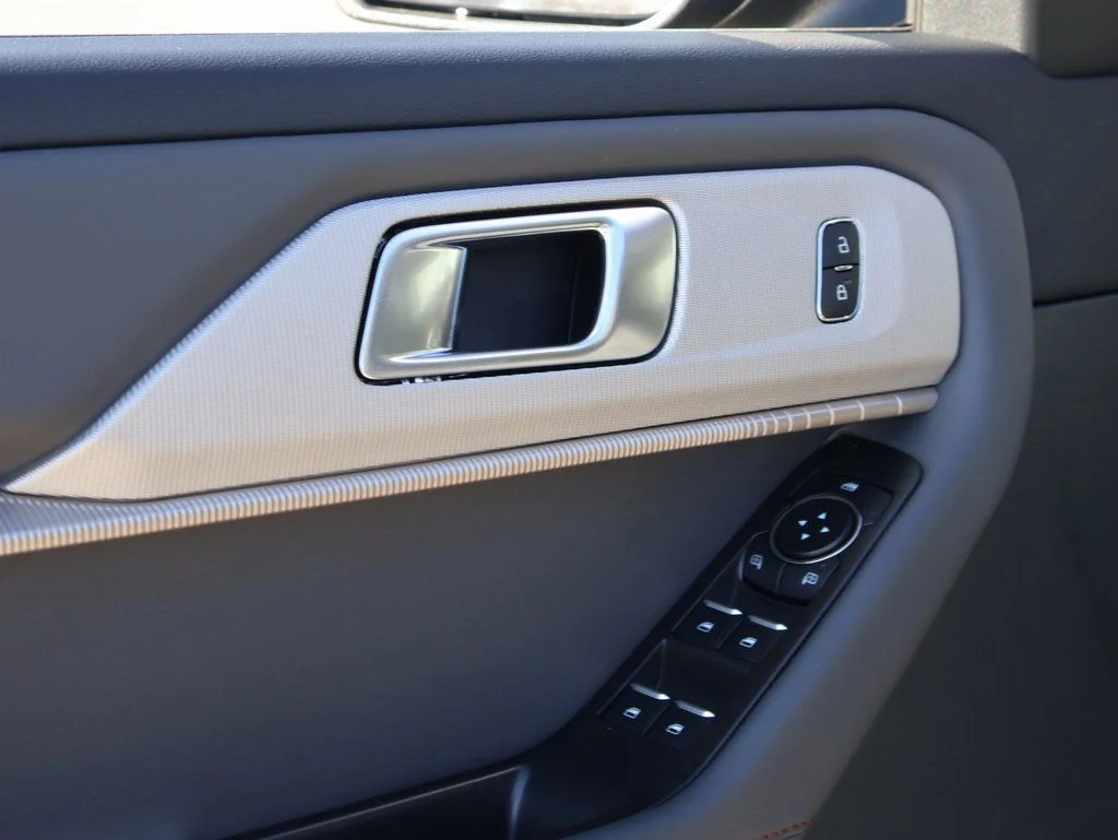 New 2026 Agate Black Metallic Ford Active image 24