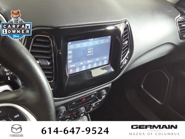 Used 2020 White Jeep Latitude image 26