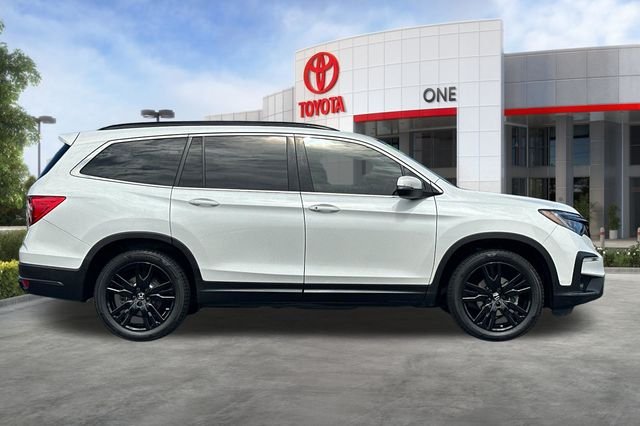 Used 2022 White Honda Special Edition image 3