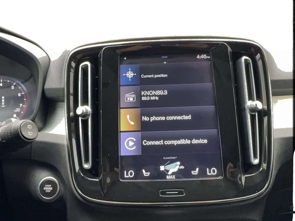 Used 2021 Black Volvo Momentum image 49