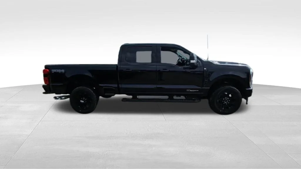 2025 Ford F-250 Super Duty XLT - Photo 9