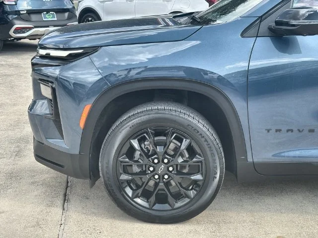 2024 Chevrolet Traverse LS - Photo 32