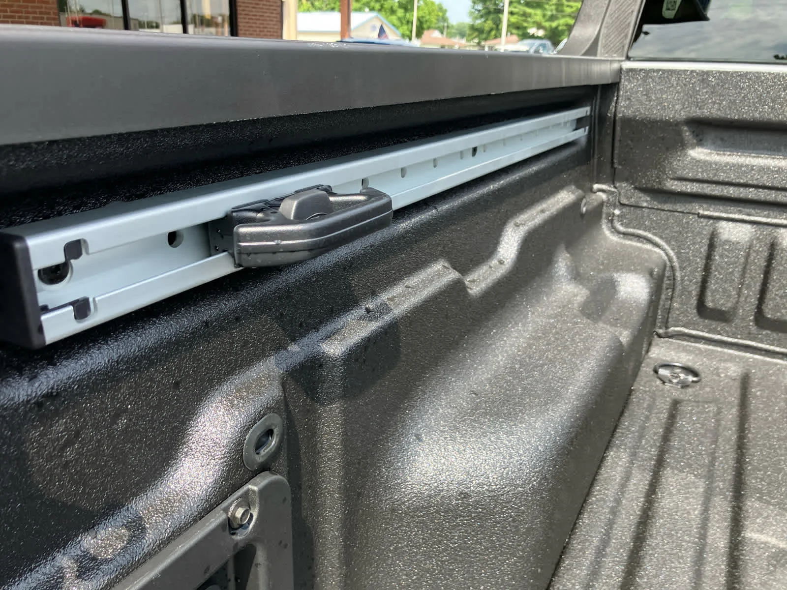 New 2026 Carbonized Gray Metallic Ford LARIAT image 25