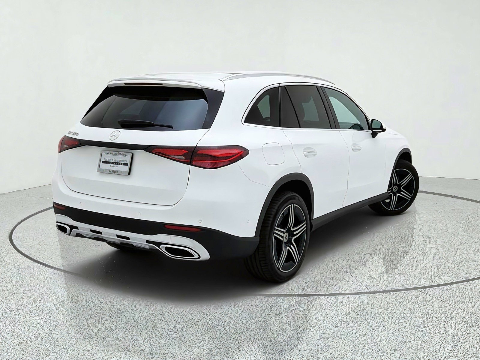 Certified Used 2026 Polar White Mercedes-Benz GLC 300 image 9