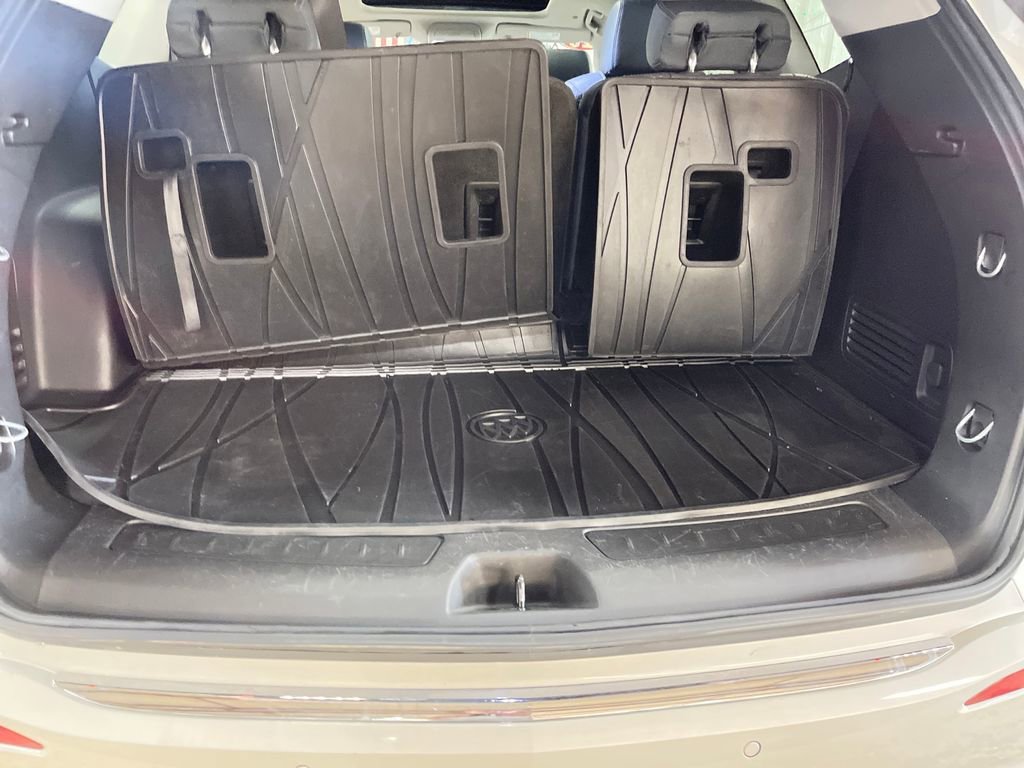 Used 2020 (Includes Satin Nickel lower exterior accent color.) Buick Essence image 28