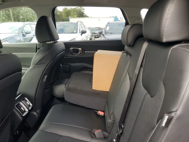 New 2026 Wolf Gray Kia S image 25