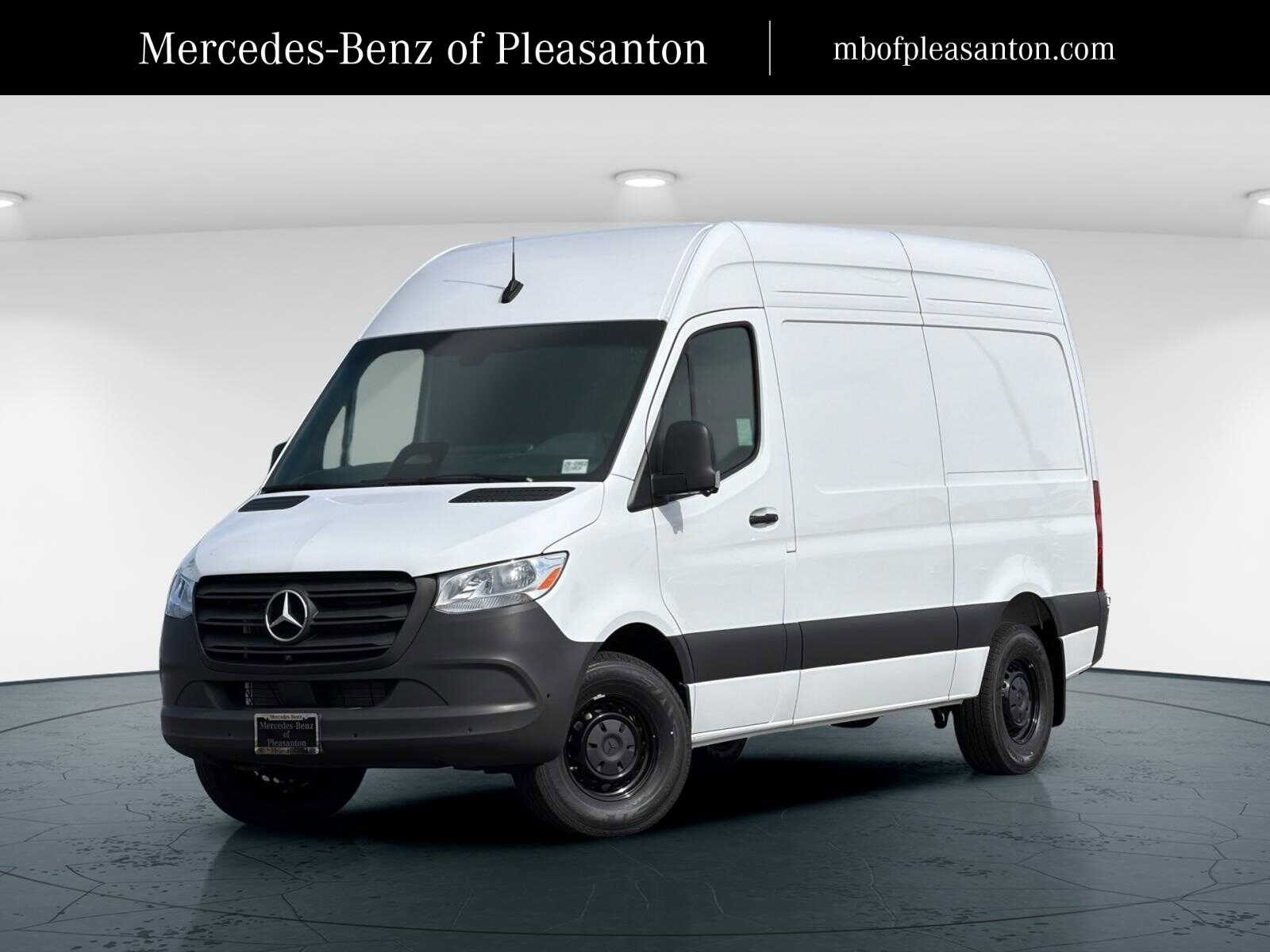 2026 Mercedes-Benz Sprinter 2500 144 WB's photo