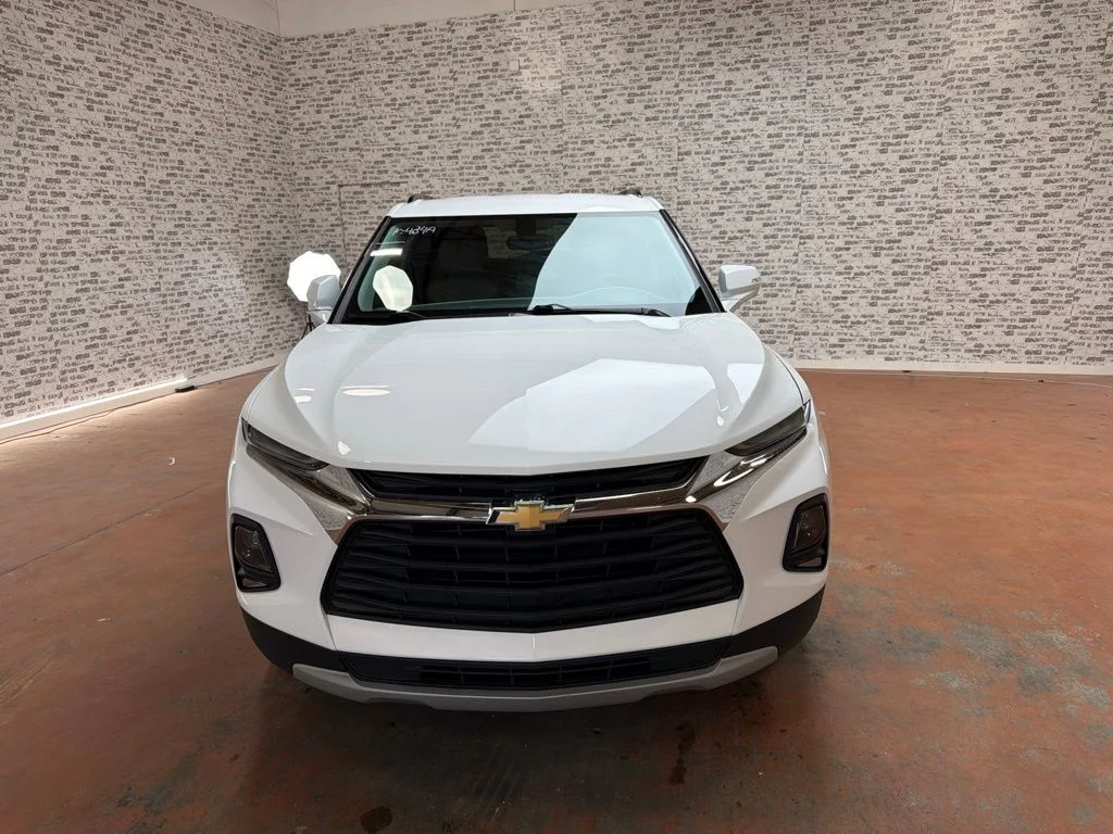 Used 2020 Summit White Chevrolet LT image 2