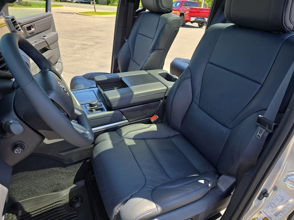 2026 Toyota Tundra Platinum - Photo 18