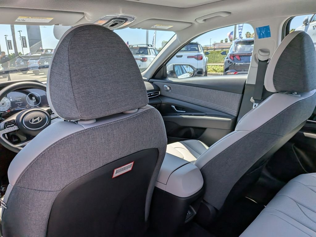 2026 Hyundai Elantra Limited - Photo 29