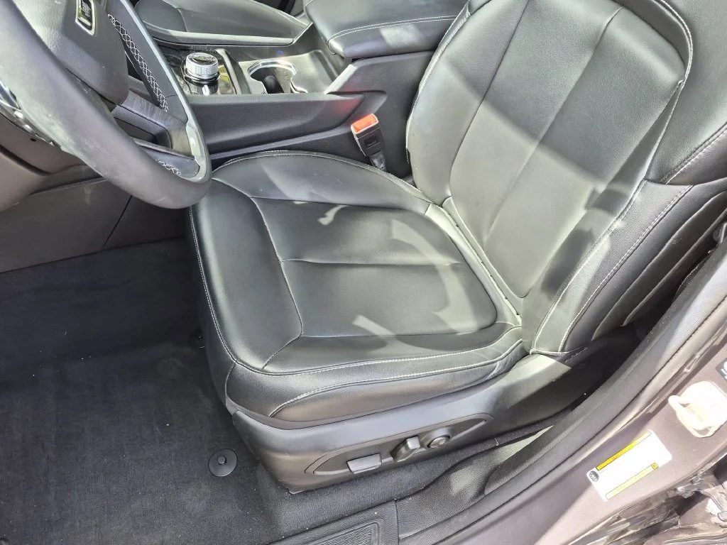 Used 2023 Gray Jeep Limited image 23