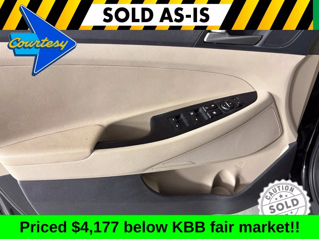 Used 2018 Black Hyundai SEL Plus image 13
