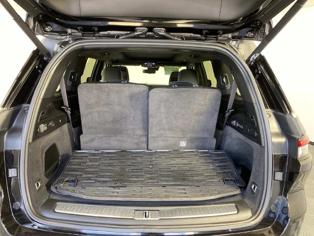 Used 2021 Diamond Black Jeep Summit image 8