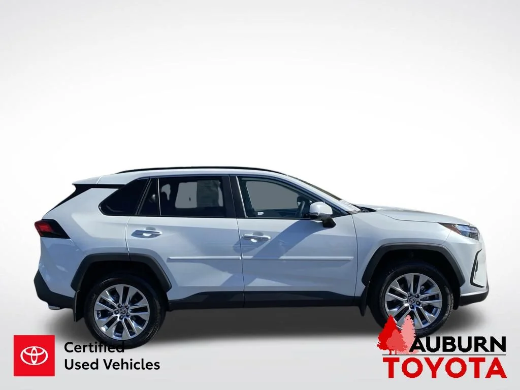 Certified Used 2025 Wind Chill Pearl Toyota Limited image 9