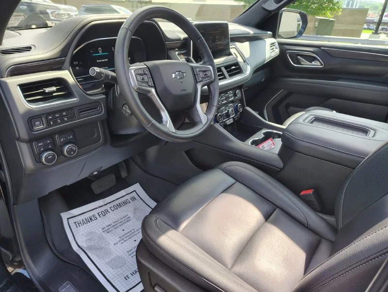 Used 2024 Black Chevrolet Z71 image 19