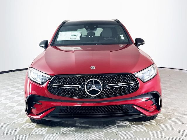 New 2026 MANUFAKTUR Patagonia Red Metallic Mercedes-Benz GLC 300 image 33