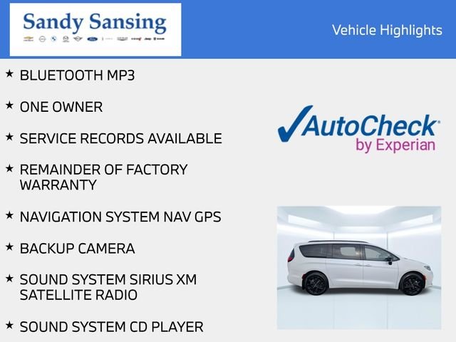 Used 2025 White Chrysler Limited image 6