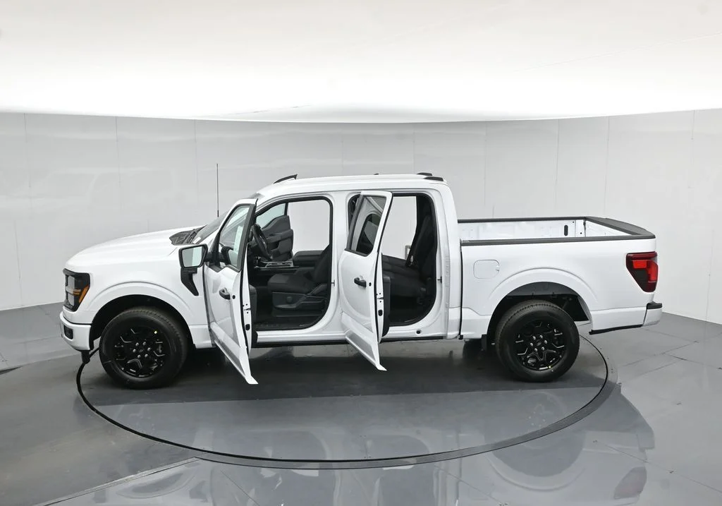 New 2026 Oxford White Ford STX image 36