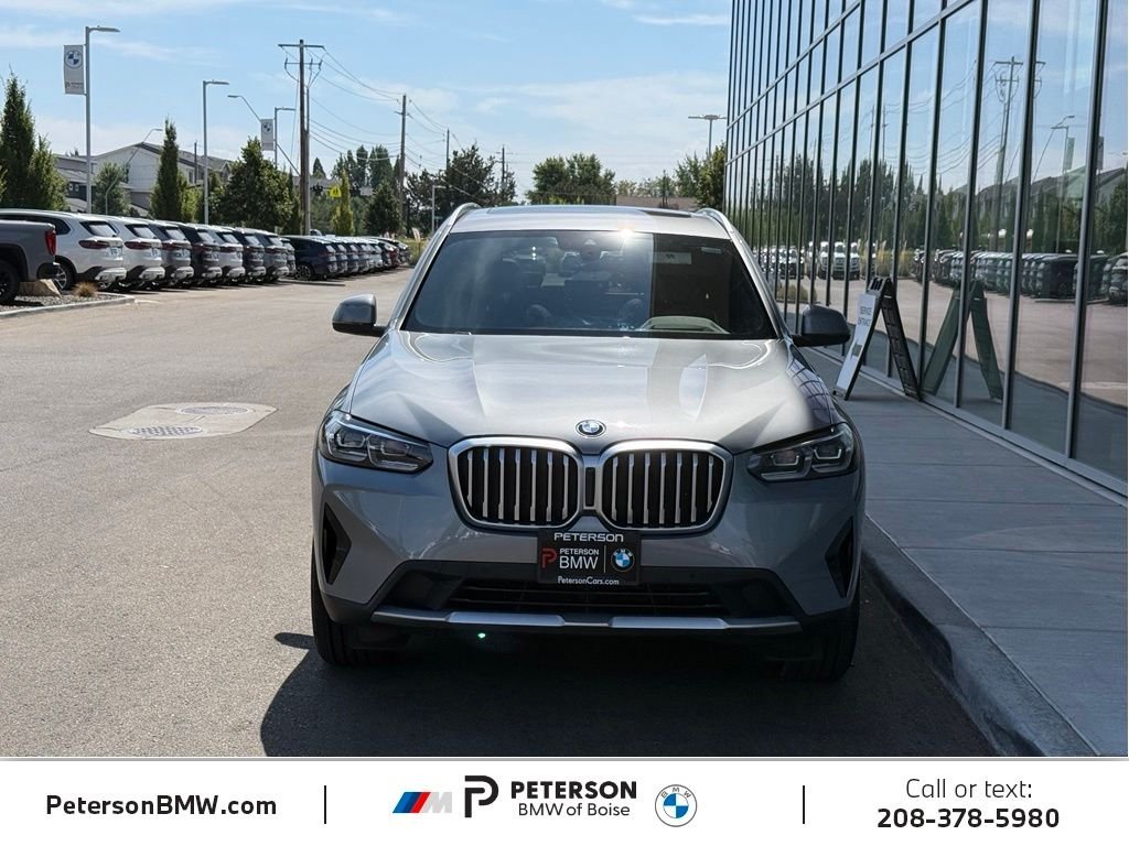 Used 2024 Skyscraper Grey Metallic BMW xDrive30i image 8