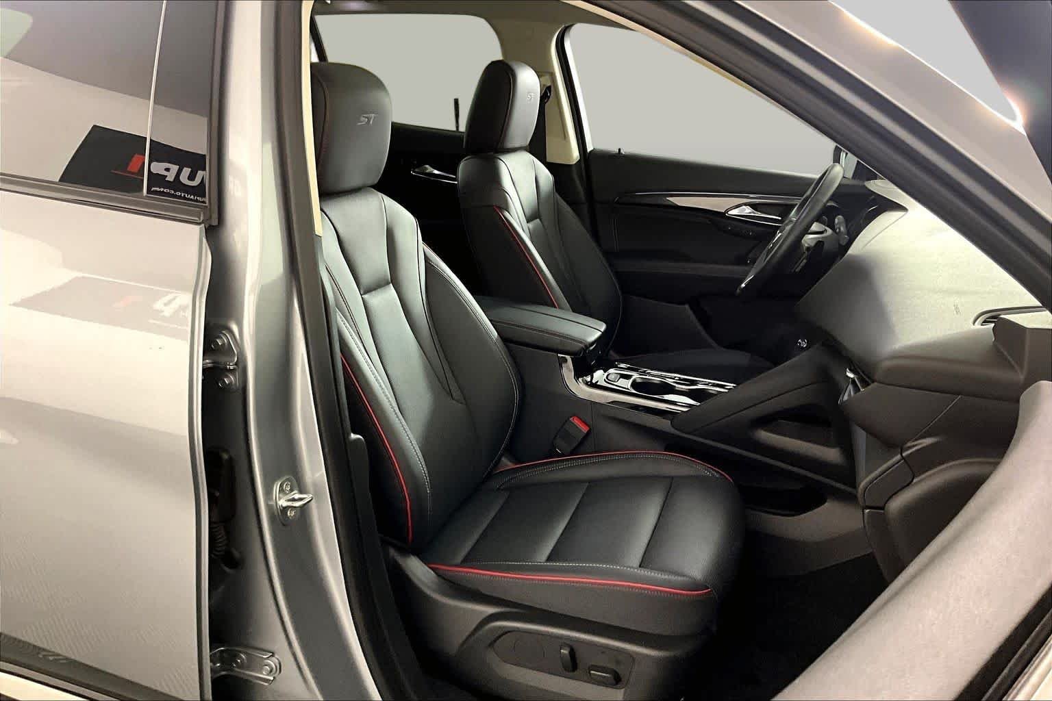 Used 2023 Moonstone Gray Metallic Buick Essence image 9