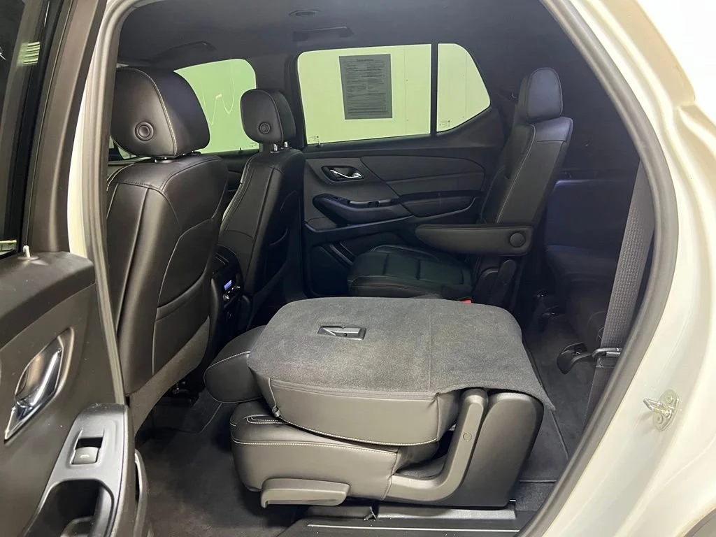 Used 2023 Summit White Chevrolet LT Leather image 27