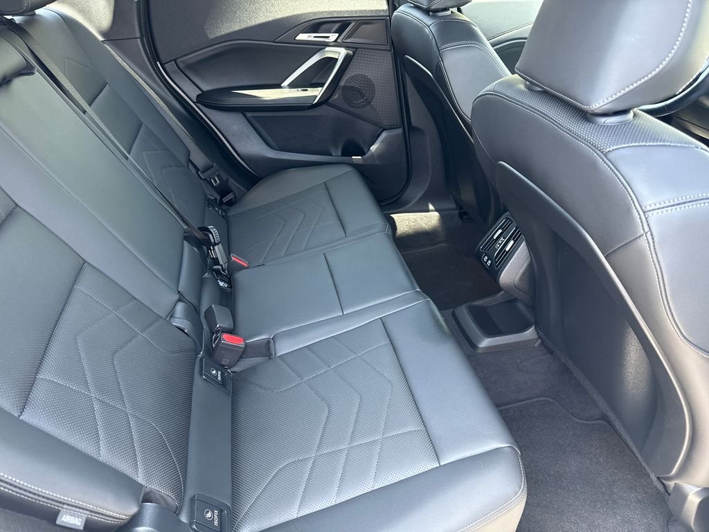 Used 2025 Silver BMW xDrive28i image 15