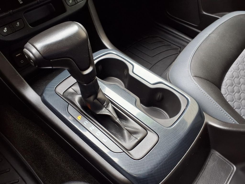 Used 2017 Laser Blue Metallic Chevrolet Z71 image 6