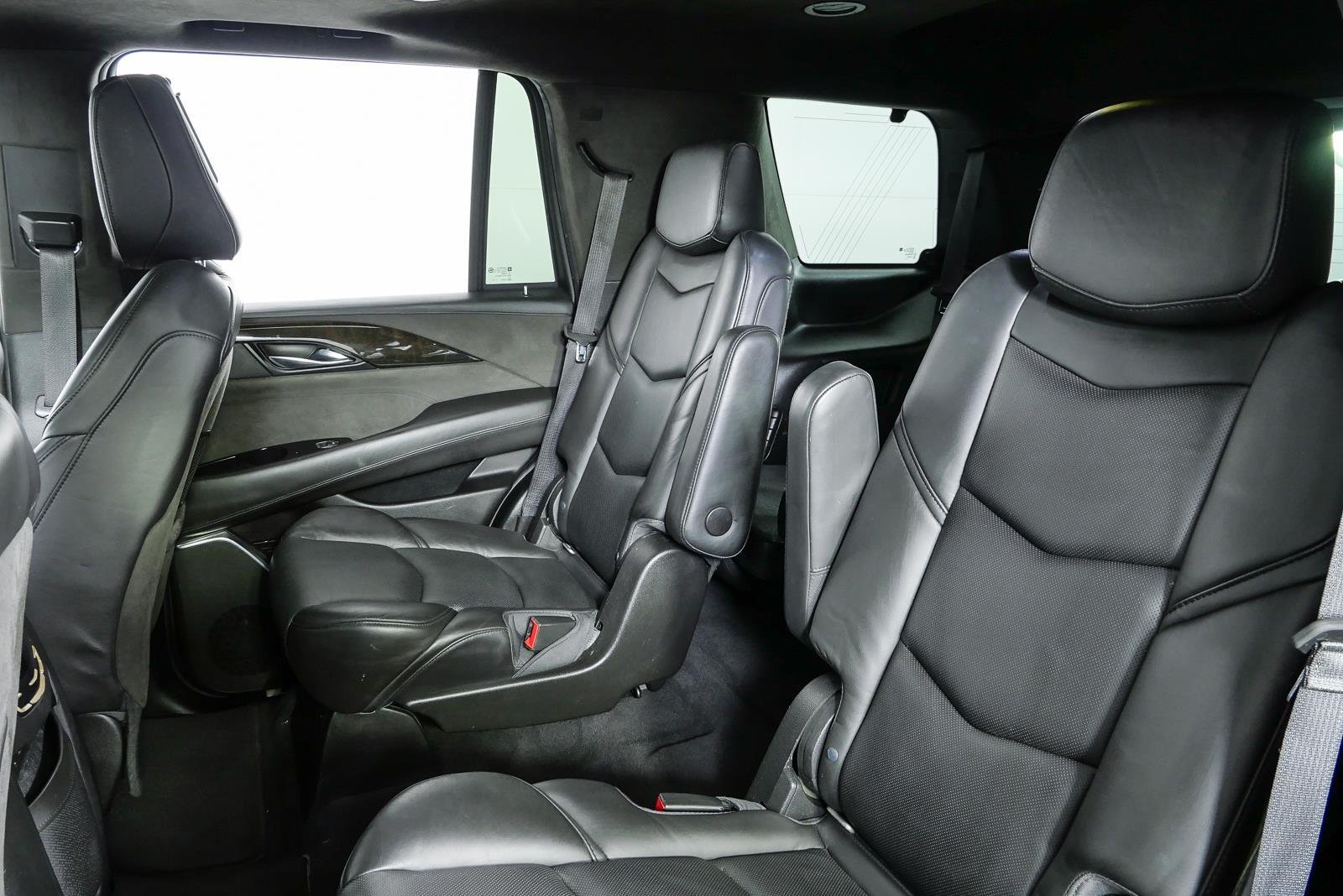 Used 2018 BLACK RAVEN Cadillac Platinum image 18