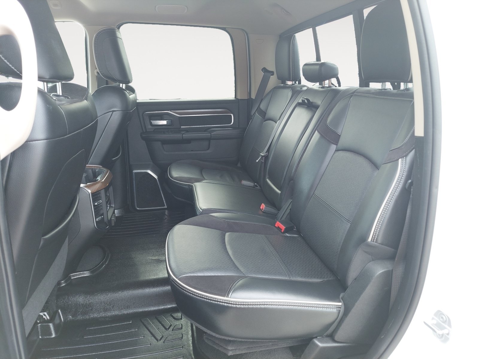 Used 2022 Bright White Clearcoat Ram Laramie image 24