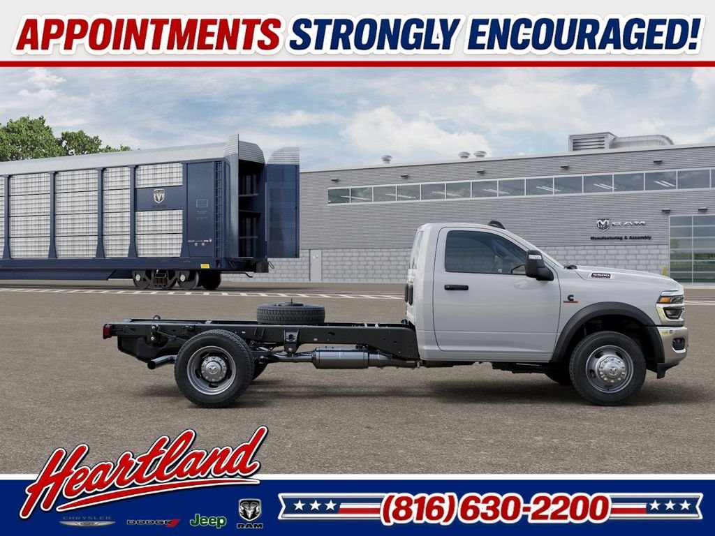 New 2026 Bright White Clear-Coat Exterior Paint RAM Tradesman image 21