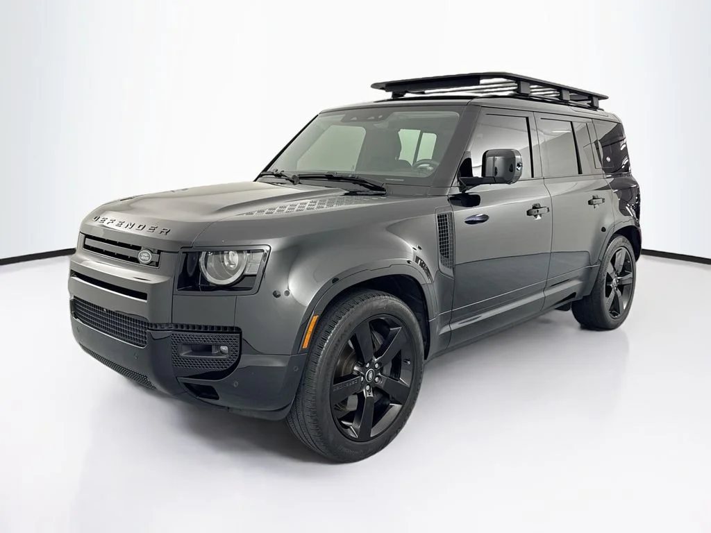 2024 Land Rover Defender 110 X-Dynamic SE P400's photo